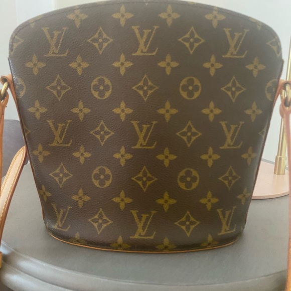 Authentic Louis Vuitton Drouot crossbody handbag - Picture 2 of 6